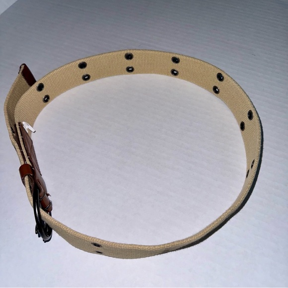 Like-new vintage unisex tan canvas & brown leather belt - Picture 6 of 6
